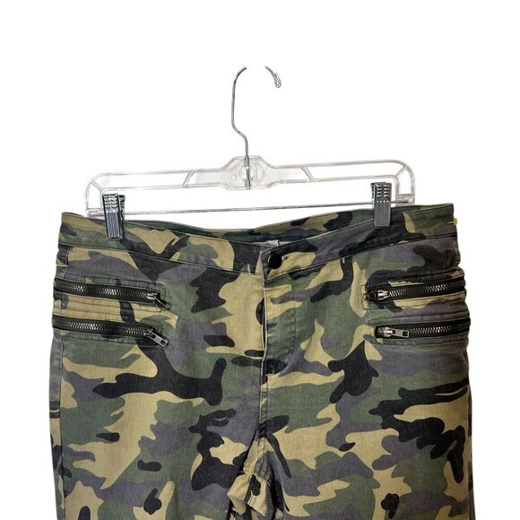 Camo Skinny Pants stretch  Zipper Accents  Womens Large  Umgee Cotton - Picture 4 of 9